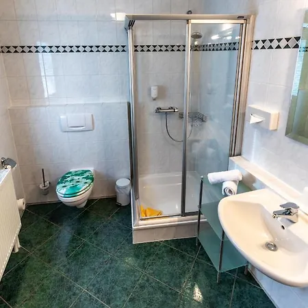 Kühler Grund 3*