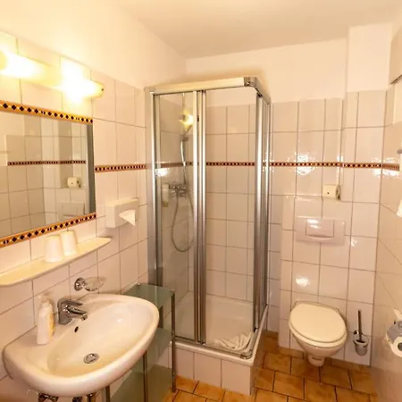 Hotel Kuehler Grund 3*