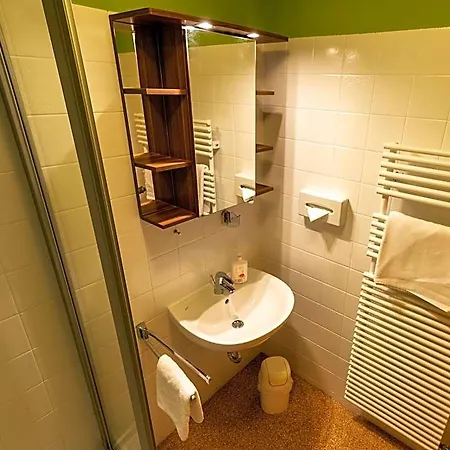 库勒尔格朗德酒店 Grasellenbach